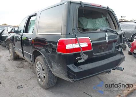 2008 Lincoln Navigator z USA, uszkodzony, nr VIN 5LMFU275X8LJ06616